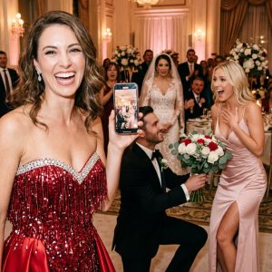 My fiancé caught the wedding bouquet, & everyone cheered that I’d be the next bride. But he walked past me and gave it to his mistress. I froze for 5 seconds… then laughed, quietly took out my phone and called off the wedding — 1 month later, he knelt at my gate…